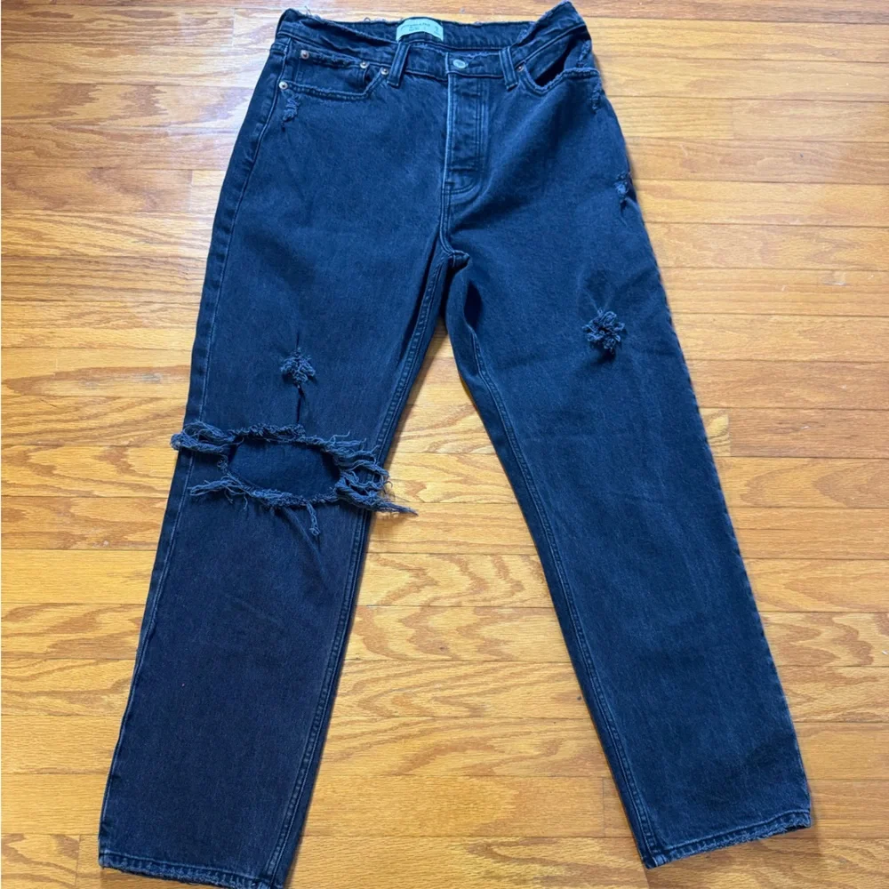Abercrombie & Fitch Black The Dad High Rise Distressed Jeans 28/6s - Picture 2 of 5